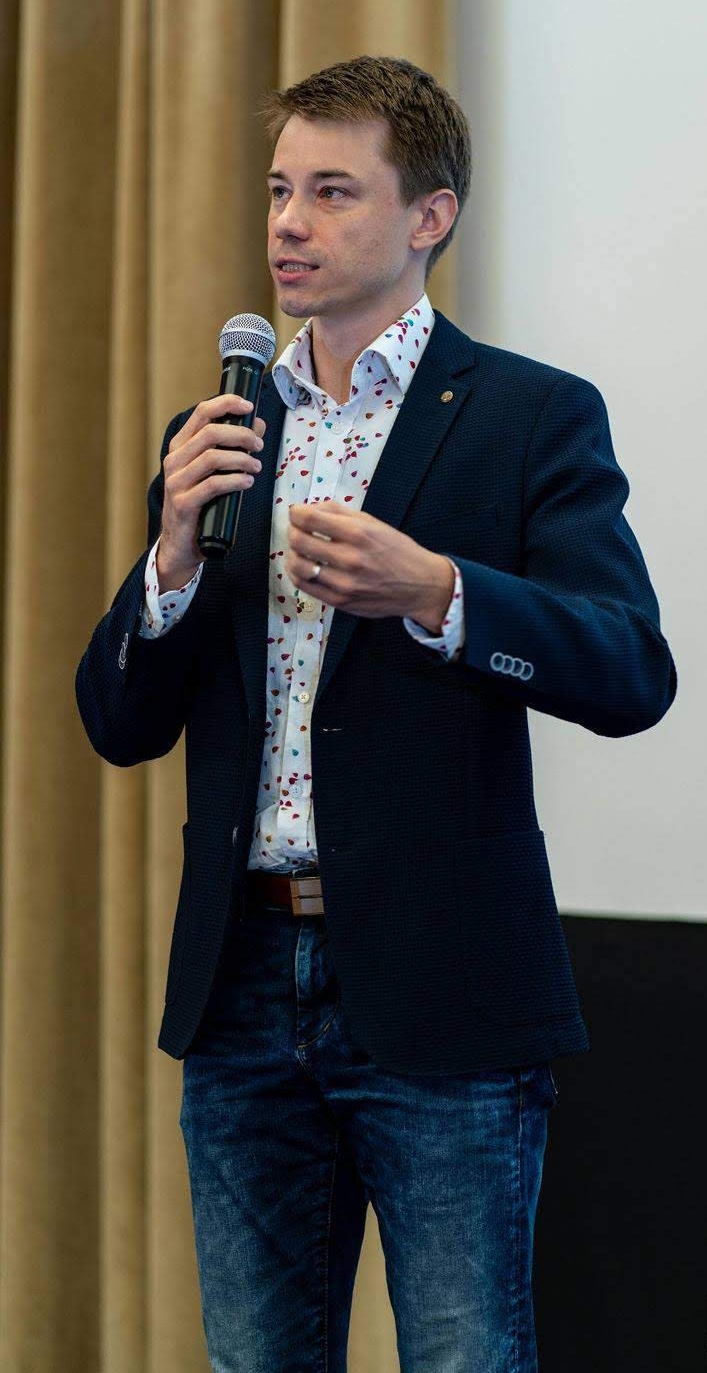 Michal Juhás verejné vystúpenie